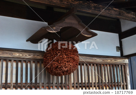 Sugiyama Sugiyama 18717769