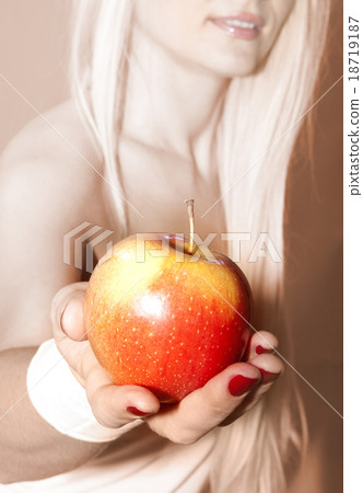 hand that suggests to take apple hand that suggests to take apple 18719187