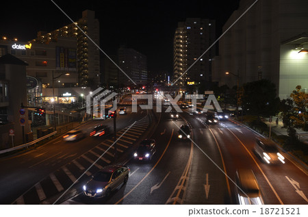 夜晚的高速公路 18721521