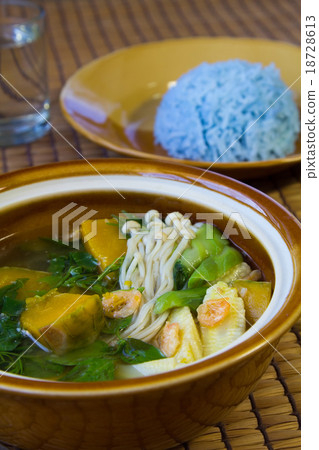 Thai Spicy Mixed Vegetable Soup. 18728613