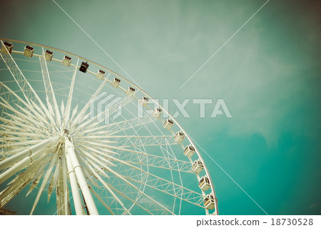 Vintage Ferris Wheel Over Turquoise Sky Vintage Ferris Wheel Over Turquoise Sky 18730528