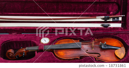 old fiddle with bow in red velvet case 18731861