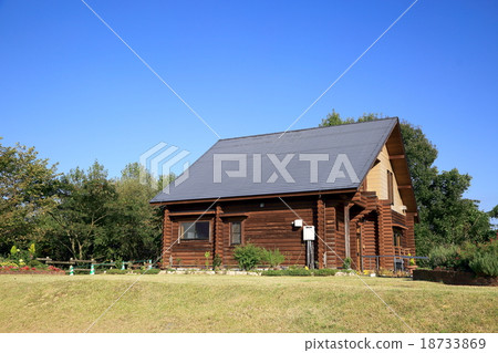 A villa 18733869