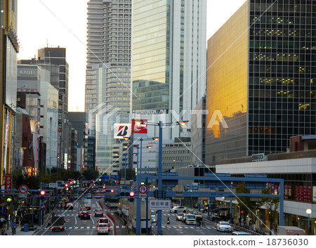 Scenery near the Umeda Shindo intersection (Kita Ward, Osaka City) 18736030
