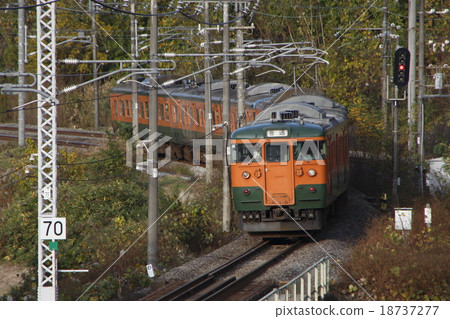 上越線高崎口的115系列列車 18737277