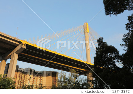 Ting Kau Bridge 18743572