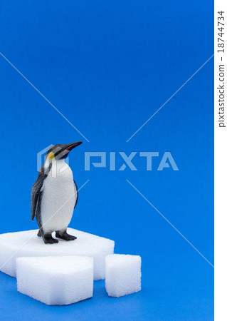 Emperor penguin toy Emperor penguin toy 18744734