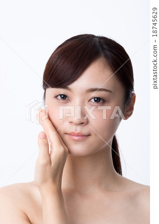 Beauty image 18745629