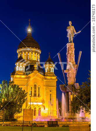 Statue of Stephen Bocskay and Cathedral Statue of Stephen Bocskay and Cathedral 18748173