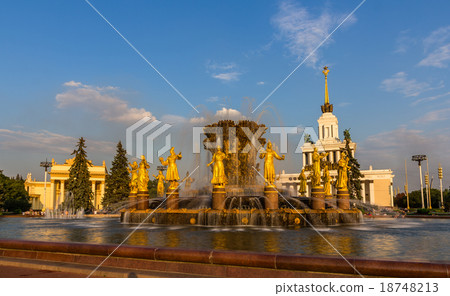 Fountain in All-Russia Exhibition Centre, Moscow Fountain in All-Russia Exhibition Centre, Moscow 18748213