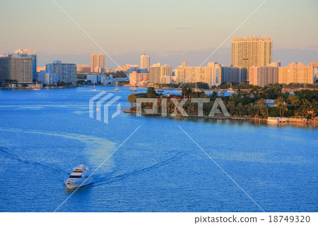 miami miami 18749320