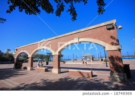 Key west pier Key west pier 18749369