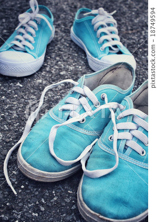 Sneakers couple with love heart Sneakers couple with love heart 18749594