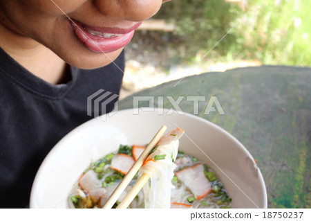 Noodles in soup of asia style Noodles in soup of asia style 18750237