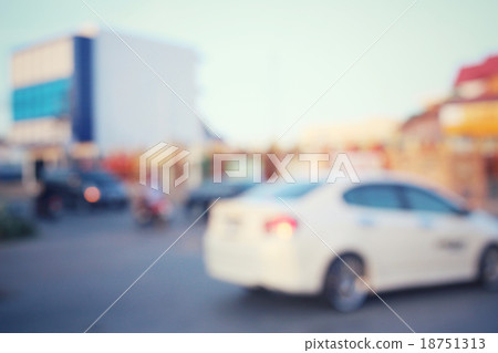 Blurred of car in city Blurred of car in city 18751313