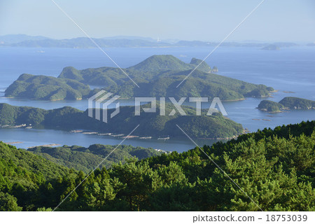 Kujuku-jima from Chishi-dake / Sasebo, Nagasaki prefecture Kujuku-jima from Chishi-dake / Sasebo, Nagasaki prefecture 18753039