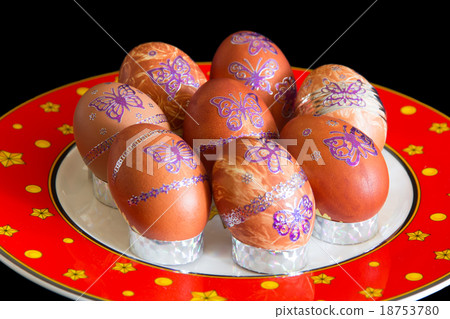 Easter eggs with butterflies Easter eggs with butterflies 18753780