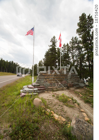 Waterton-Glacier international peace park 18758420