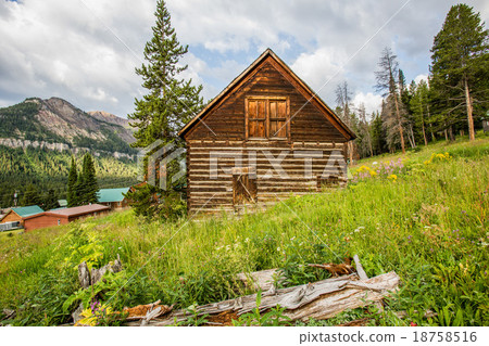 Old Farm House in Rural Landscape Old Farm House in Rural Landscape 18758516