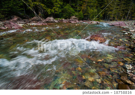 Turquoise river flowing towards Lake McDonald 18758816