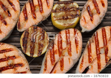 Grilled Salmon Slice On The Cast Iron Pan 18763810