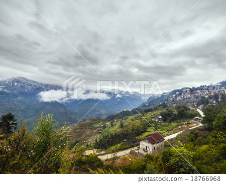 Rice field terraces. Sapa Vietnam 18766968