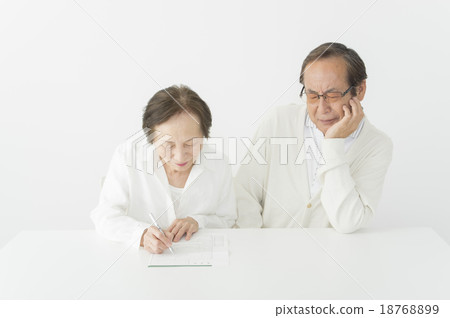 Mature divorce 18768899