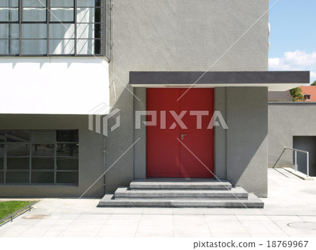 Modern architecture 18769967