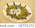 Grilled chicken drumsticks with vegetables 18772172