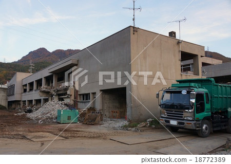 Elementary school demolition site 18772389