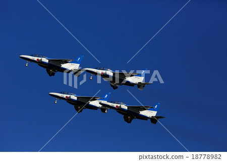 Blue Impulse  18778982