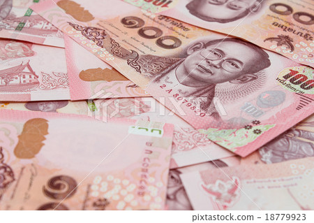 New version of hundred Thai bank notes  18779923
