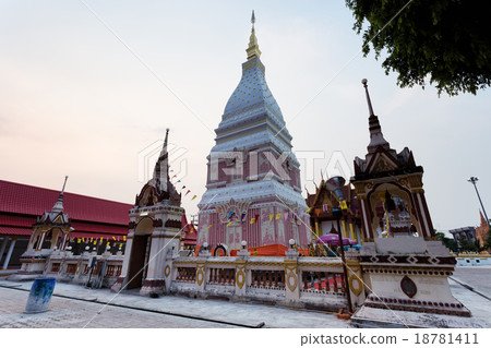 Wat Pra That Renu, Nakhon Phanom, Thailand Wat Pra That Renu, Nakhon Phanom, Thailand 18781411