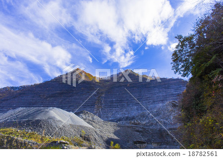 Mountain of mining 18782561