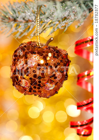 christmas apple on fir tree branch 18782877