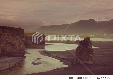 Iceland coast 18783390