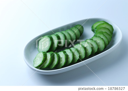 Cucumber pickles 18786327