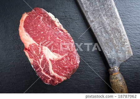 Dry Aged Rib Eye Steak 18787062