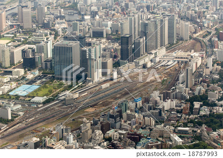Aerial view of Shinagawa station direction from near Shinagawa Shin-Eki station in Tokyo 18787993
