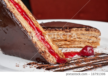 Esterhazy chocolate dessert  18791306