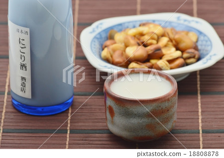 Muddy wine Muddy wine 18808878