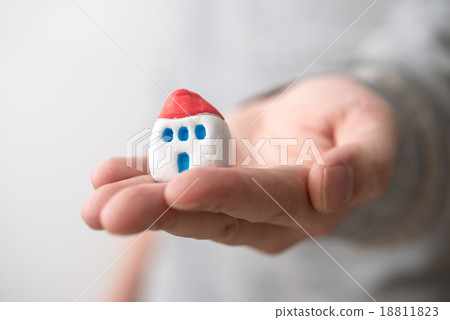 House  18811823