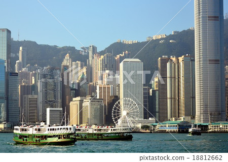 香港的高層建築和天星小輪 香港的高層建築和天星小輪 18812662