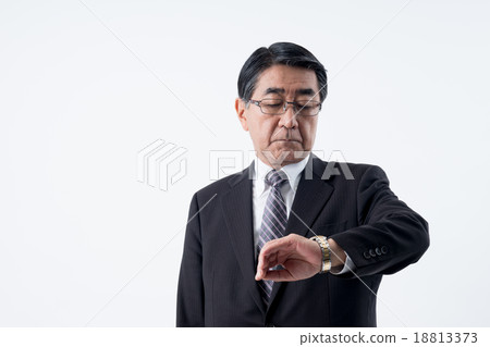 Senior businessman Senior businessman 18813373