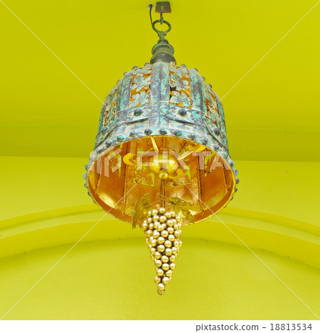 ornate lamp 18813534