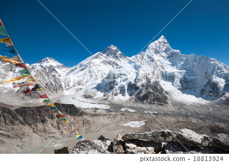 Mt. Everest from Kala Pala Patthar, Nepal 18813924