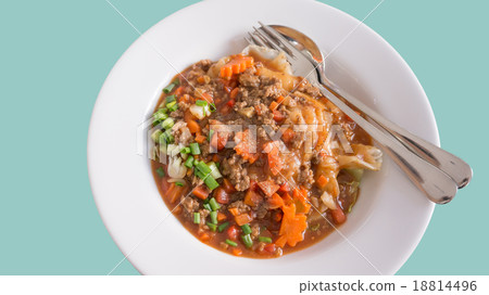 Fried noodle in minced beef sauce 18814496