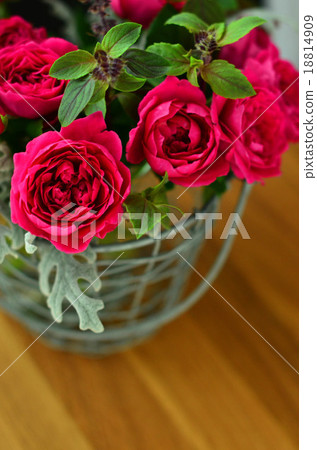 Rose bouquet Rose bouquet 18814909