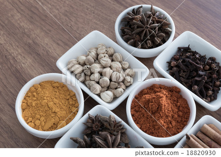Wooden table of colorful spices 18820930