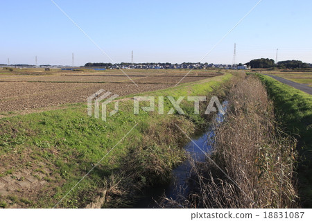 綾瀨川·從Enokido橋觀看 18831087